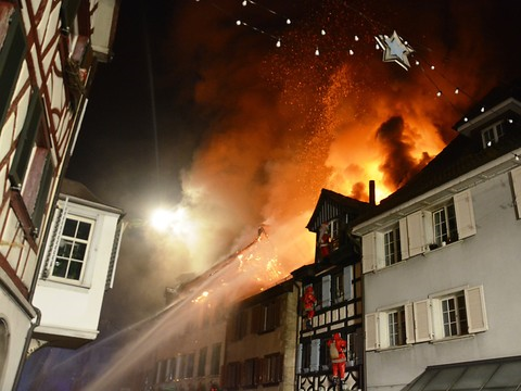 Procès d'un couple accusé de négligence dans l'incendie en vieille-ville de Steckborn (TG)