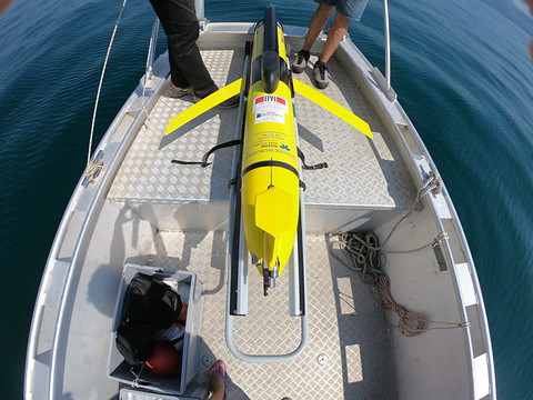 Un planeur sous-marin sonde les tourbillons du lac Léman