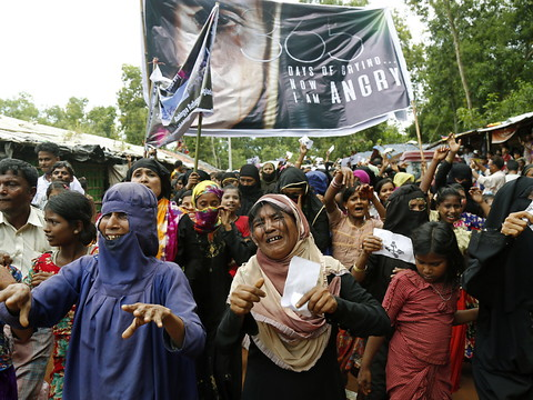 Les Rohingyas réclament 
