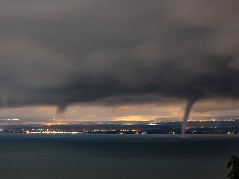 Des trombes se sont formées sur des lacs de Suisse orientale