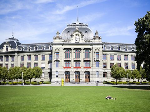 Les universitaires romands plus souvent au chômage