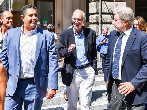 Renzo Piano propose de dessiner un nouveau pont pour Gênes