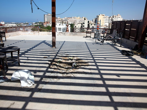 Evasion de centaines de détenus près de Tripoli
