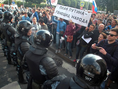 Les Russes aux urnes et dans la rue contre la réforme des retraites