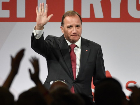 Législatives suédoises: pas de majorité, l'extrême droite progresse