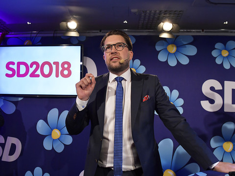 Pas de majorité au parlement, progression de l'extrême droite