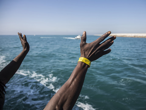 Plus de 100 migrants morts noyés au large de la Libye