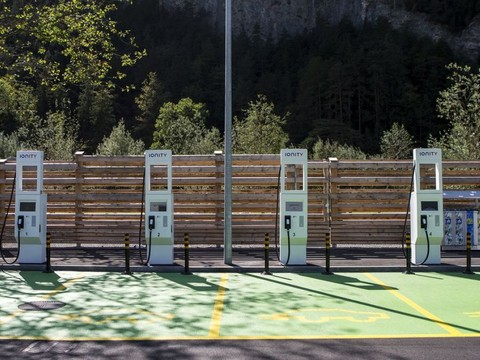 Mise au concours pour les stations de recharge électriques