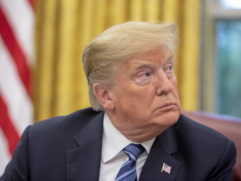 Trump signe un décret pour sanctionner les interférences étrangères