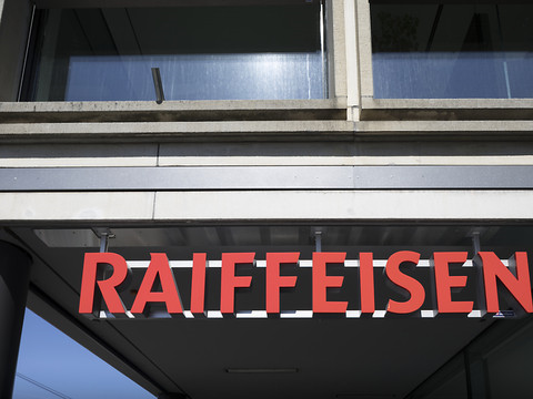 Raiffeisen désigne Guy Lachapelle président
