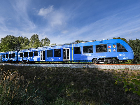 Alstom lance en Allemagne le premier train à hydrogène du monde