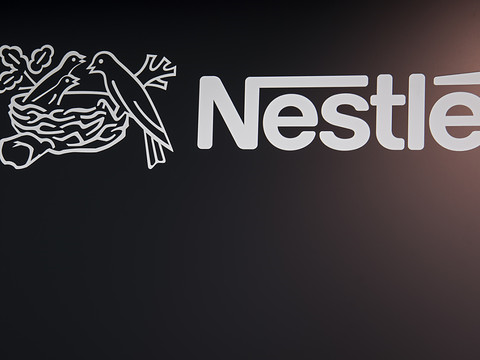 Nestlé évalue les options pour l'activité soins de la peau