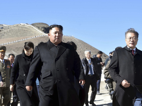 Démonstration d'unité des dirigeants des deux Corées au mont Paektu
