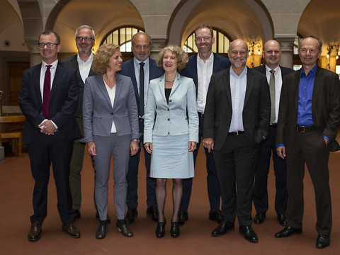 La ville de Zurich conserve neuf membres à son exécutif