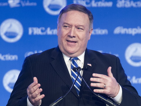 Ceux qui ne soutiennent pas Trump doivent partir, menace Pompeo