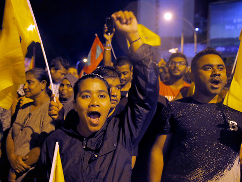 Maldives: le gouvernement reconnaît la victoire de l'opposition