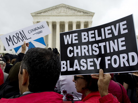 Trump et Kavanaugh crient au complot et campent sur leurs positions