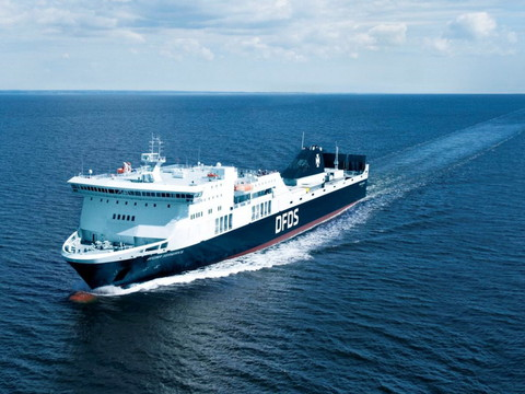 L'incendie à bord d'un ferry en mer Baltique a été éteint