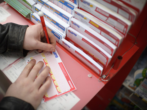 Le tirage de l'Euro Millions fait un multimillionnaire en Suisse