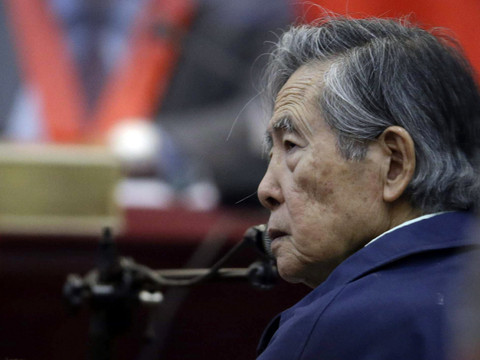 Un juge annule la grâce accordée à l'ex-président péruvien Fujimori