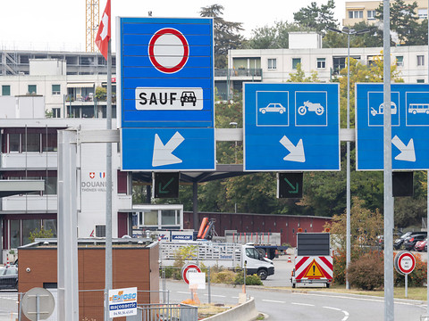 Une voie de covoiturage testée pendant un an à Thônex-Vallard (GE)