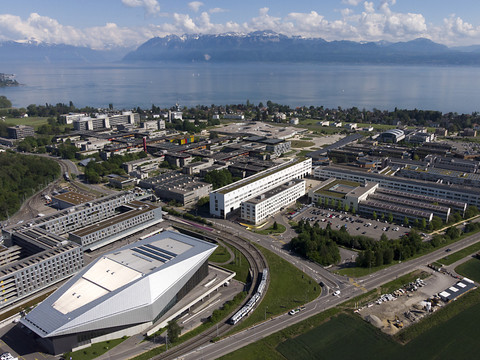L'EPFL précise les règles en matière d'invitations à l'étranger