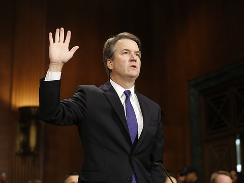 Le juge Kavanaugh a prêté serment à la cour suprême des Etats-Unis