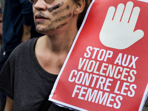 Les femmes battues sont souvent étranglées