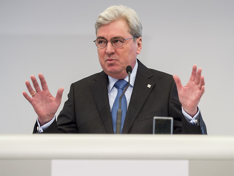 Clariant: les cessions devraient rapporter 1 à 2 milliards (CEO)