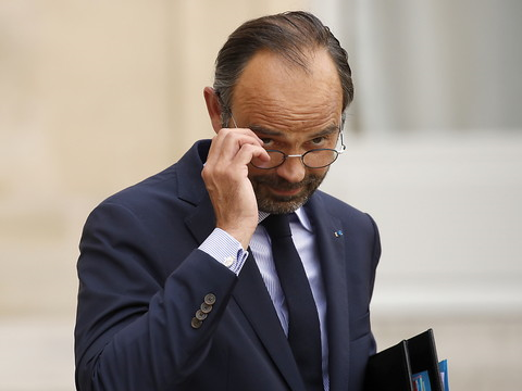 L'attente de la nouvelle équipe gouvernementale se poursuit