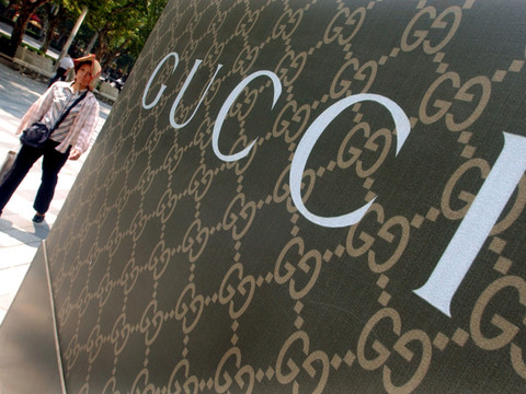 Kering restructure ses activités, 150 postes supprimés au Tessin