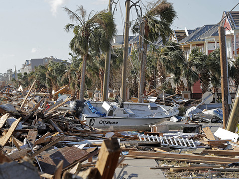 L'ouragan Michael laisse derrière lui des paysages de désolation