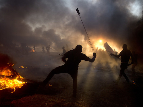 Sept Palestiniens tués, Israël arrête livraisons de fioul