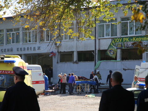 Crimée : 18 morts, plus de 50 blessés dans une tuerie dans un lycée