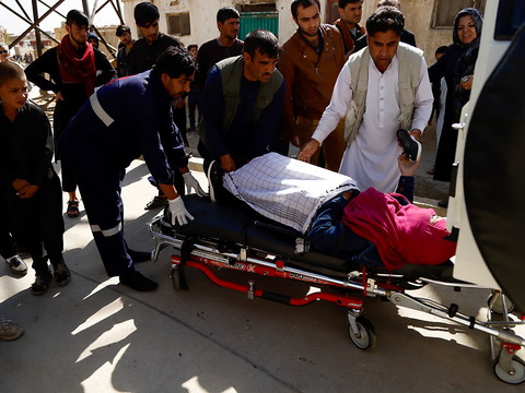 Législatives en Afghanistan: dépouillement après le chaos et la violence
