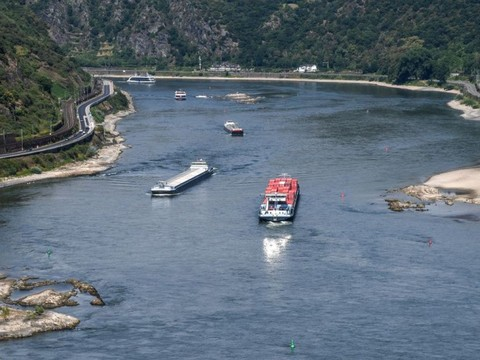 Importations d'hydrocarbures réduites à cause du bas niveau du Rhin