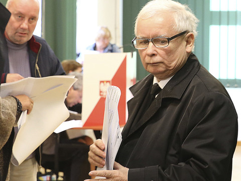 Elections en Pologne: les conservateurs progressent en régions, perdent dans les grandes villes
