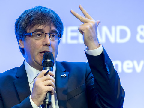 Un an après l'échec de la sécession, Puigdemont lance un parti