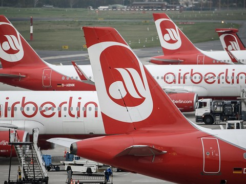 Lufthansa: bénéfice freiné par le prix du carburant et Air Berlin