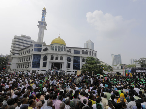 Vives tensions et grande manifestation au Sri Lanka