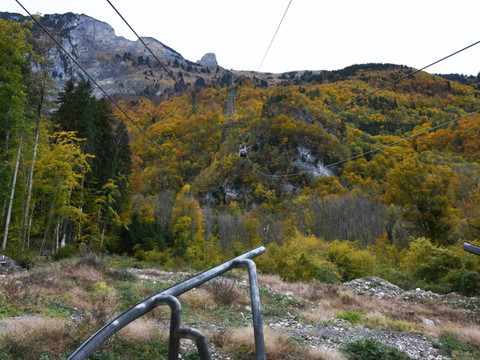 Une cabine de téléphérique s'écrase au sol à Frümsen (SG)