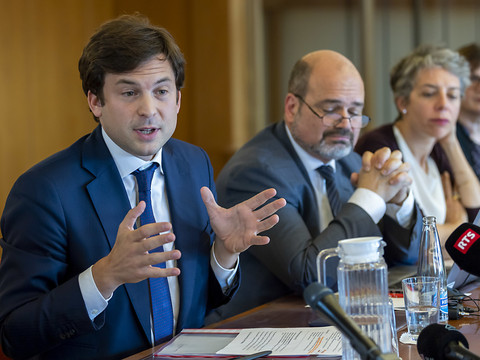 Frais professionnels: un rapport accable le Conseil administratif