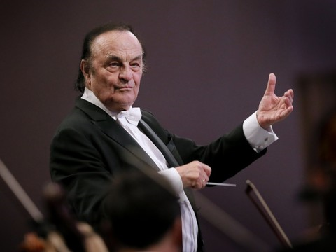 Harcèlement: Montréal: enquête contre le maestro Charles Dutoit non conclusive