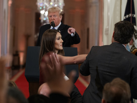 La Maison Blanche suspend l'accréditation d'un journaliste de CNN