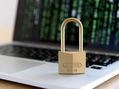 Mise en garde contre la réutilisation de mots de passe sur internet
