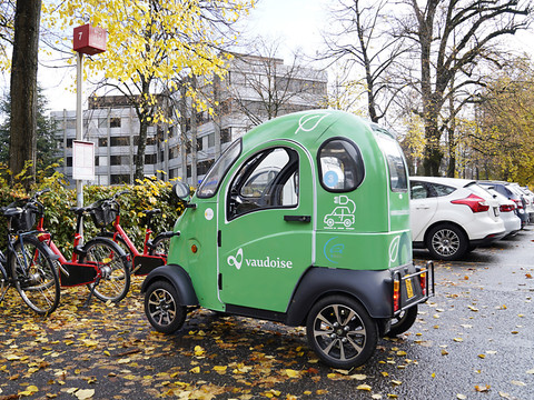 Service de partage de véhicules électriques connectés à Bienne