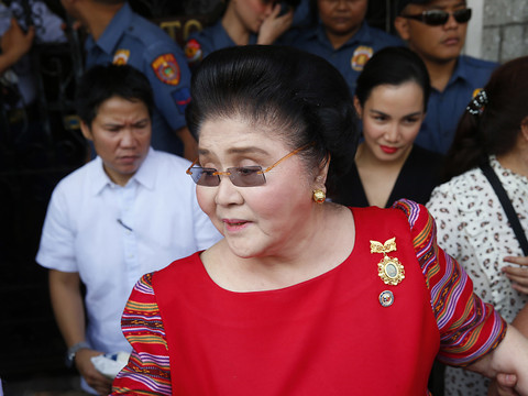 Imelda Marcos condamnée à une lourde peine pour corruption
