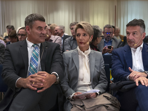La direction du PLR laisse carte blanche au groupe parlementaire