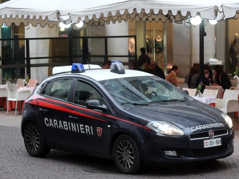 Paris en ligne: vaste coup de filet dans des clans mafieux italiens