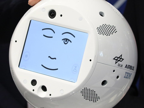 Mise en service d'un robot de l'ISS piloté depuis Hergiswil (NW)